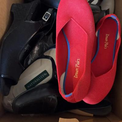 Women’s Dress Shoes - Flats & Flashy! Size 7 - Dream Pairs, Naturalizer