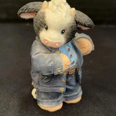 Mary Moo’s Udderly Cool John Deere Cow Figurine, Enesco 1999