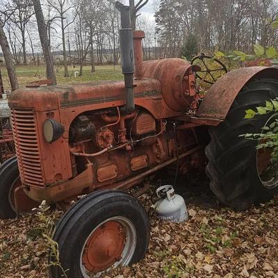 J.I. Case Model LA Tractor – Large Vintage Diesel Farm Tractor