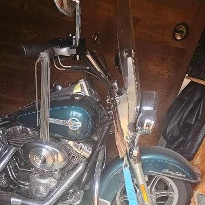 1995 Harley Davidson Heritage Softail Motorcycle 