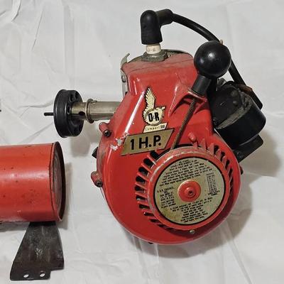 Vintage O&R (Ohlsson & Rice) compact engine Red w/ Tank