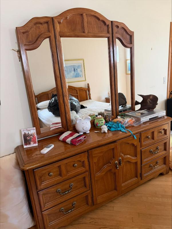 Sale Photo Thumbnail #25