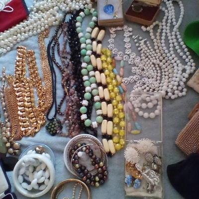 Sale Photo Thumbnail #101