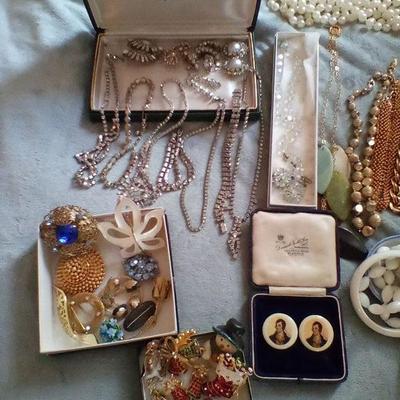 Sale Photo Thumbnail #99