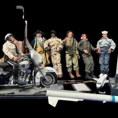 Vintage Poseable 12” Action Military, GI Joe, Figures, Accessories