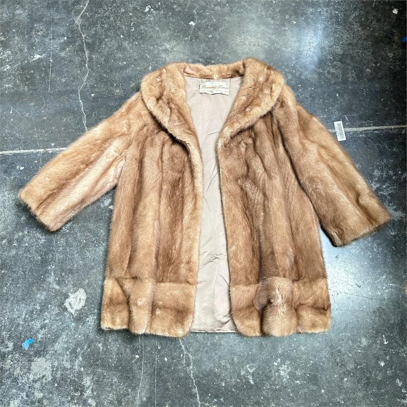 Sale Photo Thumbnail #172