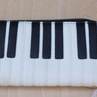 Sale Photo Thumbnail #1717