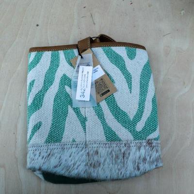 Sale Photo Thumbnail #1357