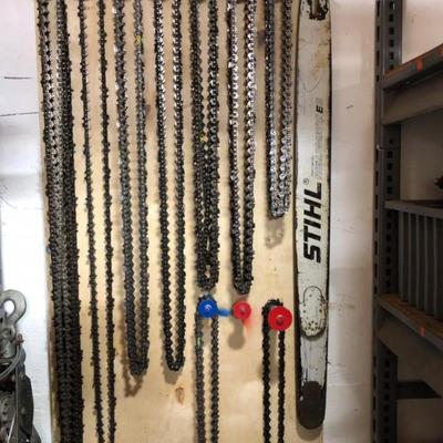 Variety of Chainsaw Chains and Bars