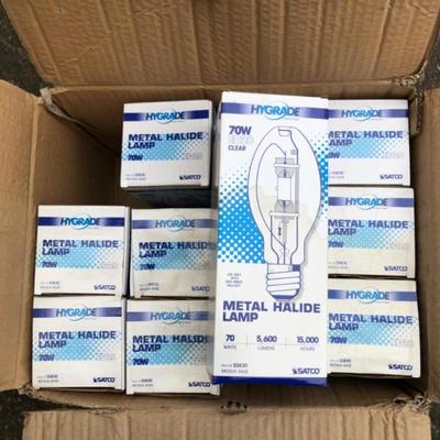 12 Metal Halide Lamps – 70W Contractor Lighting