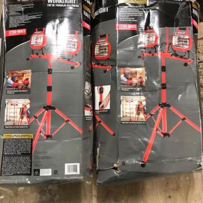 Pair of Husky Halogen Worklights – Contractor Jobsite Lighting
