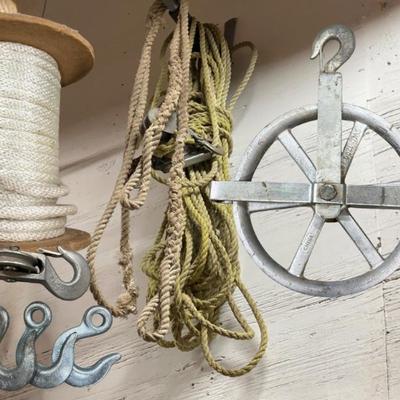 Steel Pulleys, Ropes and Steel Hooks