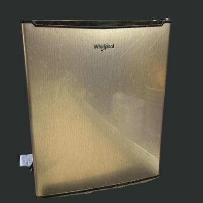 Whirlpool WH27S1E Mini Refrigerator – Clean Interior, Reliable Cooling