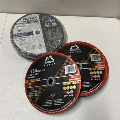 Merryland & Black Hawk 9" Abrasive Discs – Contractor Grade Set of 49