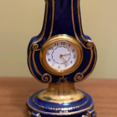 Franklin Mint 1988 Louis XV Mini Clock