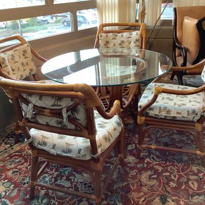 Rattan Glass Topped Table W/4 Chairs
