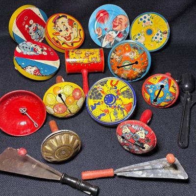 Vibtage Tin Lithograph Noisemakers 