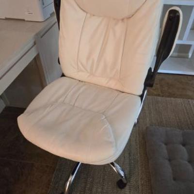 Sale Photo Thumbnail #171