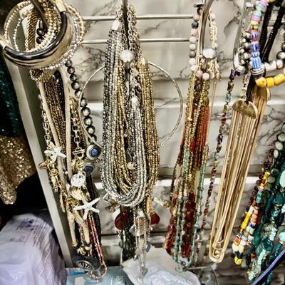 Sale Photo Thumbnail #42