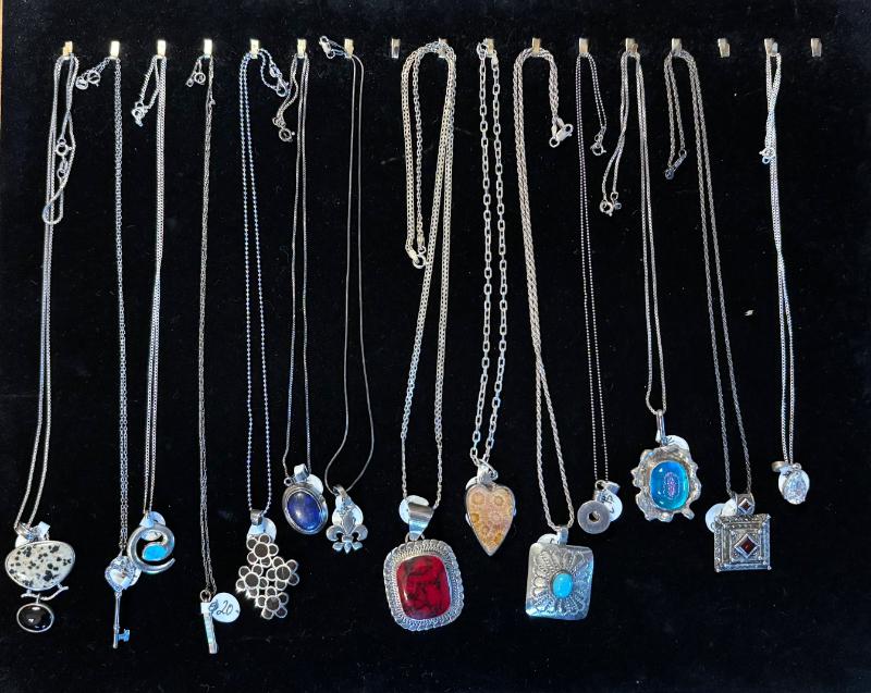 Sale Photo Thumbnail #12