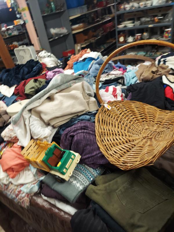 Sale Photo Thumbnail #96