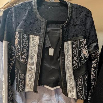 Sale Photo Thumbnail #278