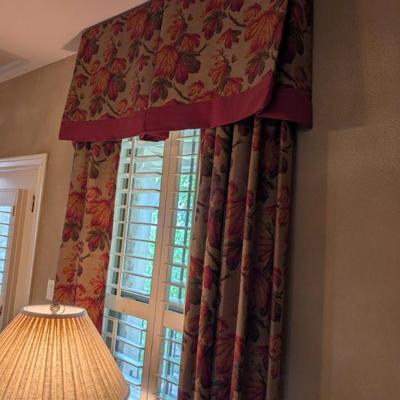 Sale Photo Thumbnail #563