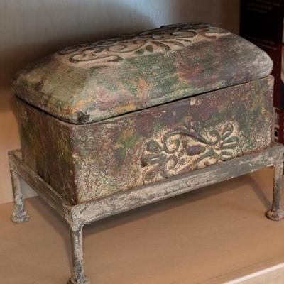 Sale Photo Thumbnail #674