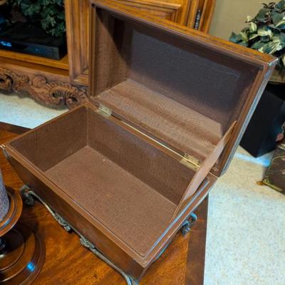 Sale Photo Thumbnail #477