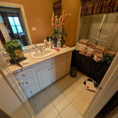 Sale Photo Thumbnail #654