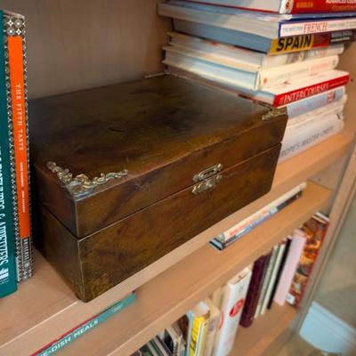 Sale Photo Thumbnail #667