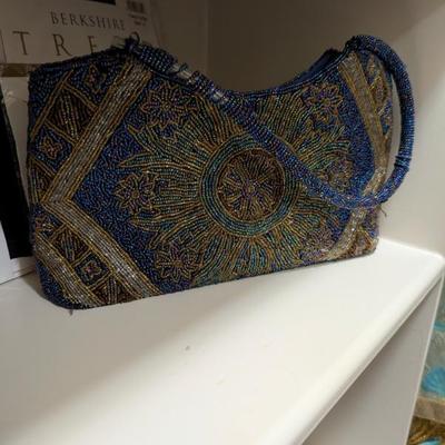 Sale Photo Thumbnail #293