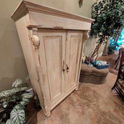 Sale Photo Thumbnail #859