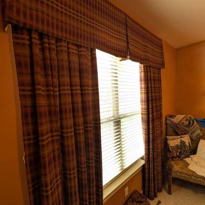 Sale Photo Thumbnail #593