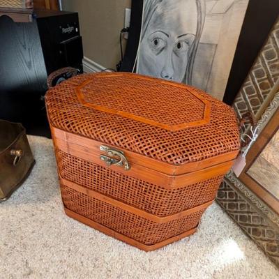 Sale Photo Thumbnail #486