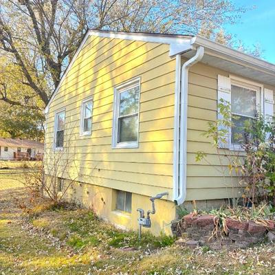 Sale Photo Thumbnail #4