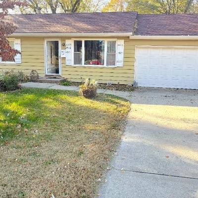 Sale Photo Thumbnail #3