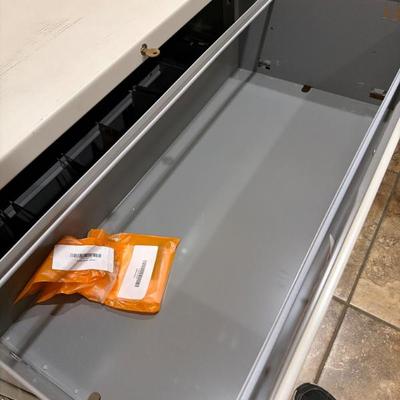 Sale Photo Thumbnail #553