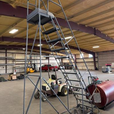 Sale Photo Thumbnail #661