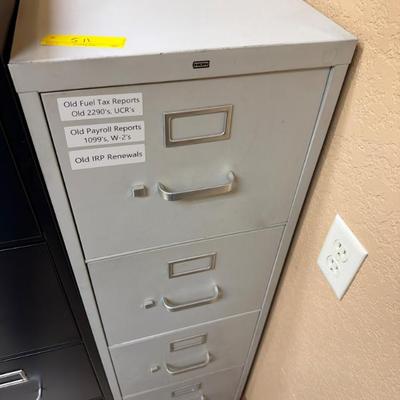 Sale Photo Thumbnail #573