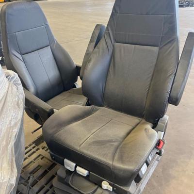 Sale Photo Thumbnail #197