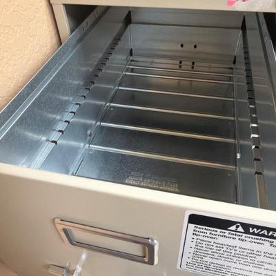 Sale Photo Thumbnail #576