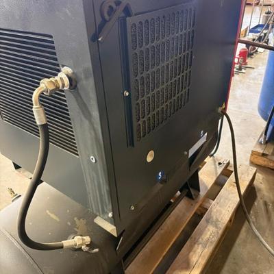 Sale Photo Thumbnail #631