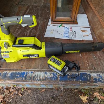40V Ryobi Leaf Blower w/Battery and Charger