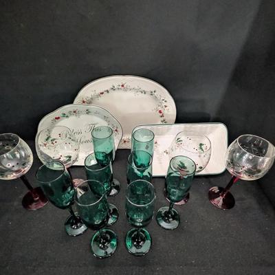 Pfaltzgraff Winterberry Collection includes Wine Glasses and Champagne Glasses