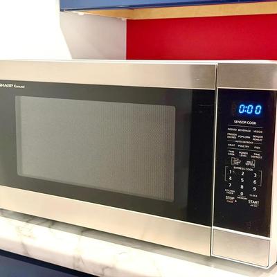 Sharp 2.2 cu. ft. XL Countertop Microwave Oven #2