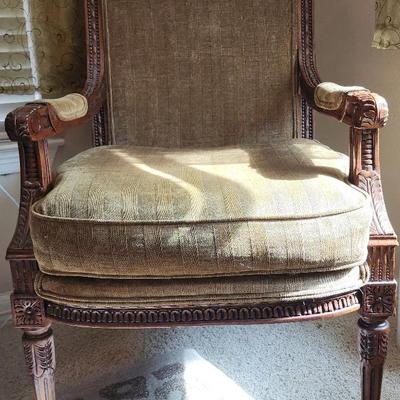 Antique Style Chair 