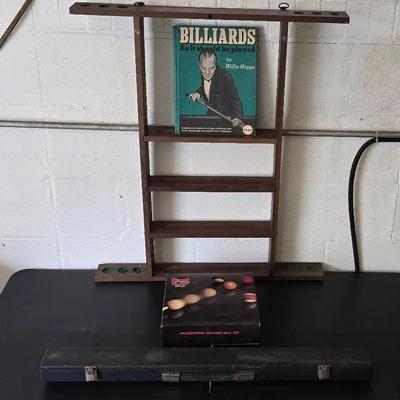 Vintage CREST Billard Ball Set, BILLIARDS Book 1941 By Willie Hoppe, Wall 6 Cue Wood Rack, Cue Case 