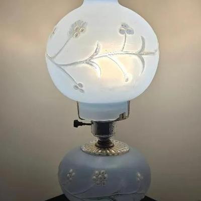 Vintage 'GONE WITH THE WIND' Blue Frosted Glass Hurricane Lamp