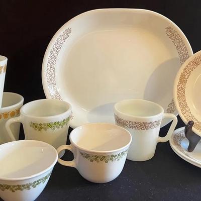 Pyrex & Corelle • Woodland Brown • Spring Blossom • Butterfly Gold — Mixed Lot